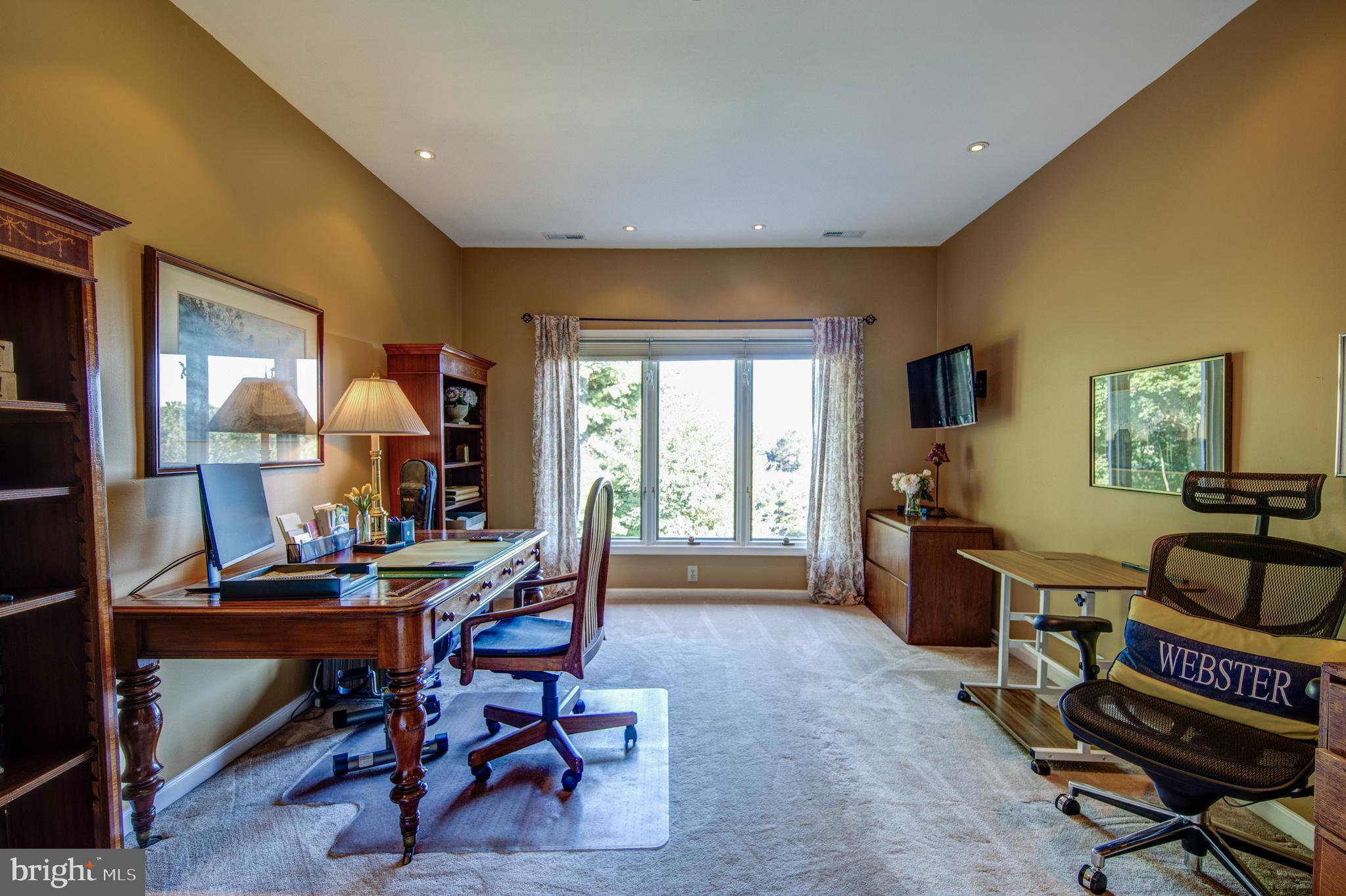 242 Ravenscliff Road Wayne, PA 19087 - Photo 26 of 49 a workspace with furniture and a window