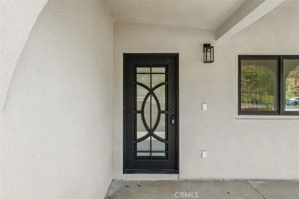 4465 Gilchrist Drive, Unit 2 Riverside, CA 92505 - Photo 3 of 28