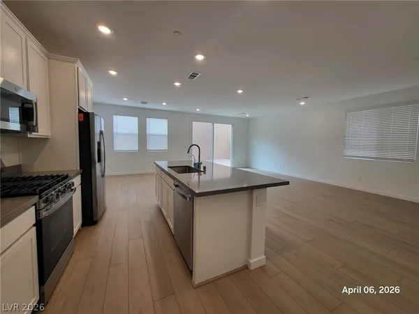 $2,650 | 3643 Dusted Glow Avenue, Henderson, NV 89044