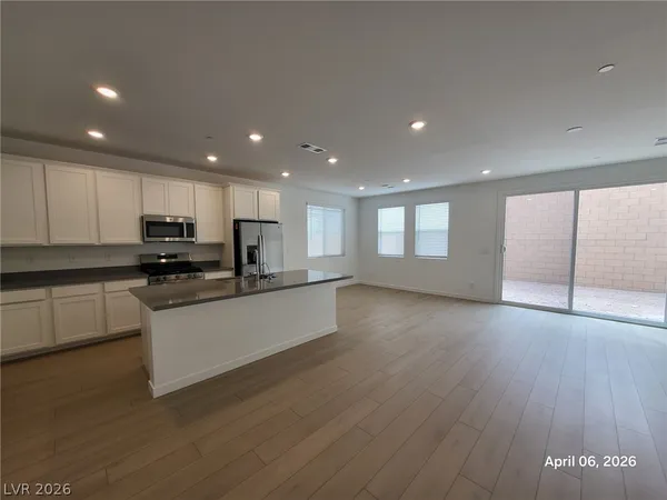 $2,650 | 3643 Dusted Glow Avenue, Henderson, NV 89044