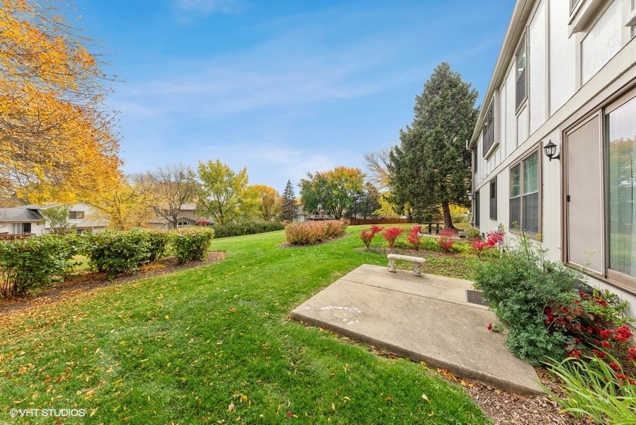 4539 Opal Drive Hoffman Estates, IL 60192 - Photo 20 of 27 a view of a park with large trees
