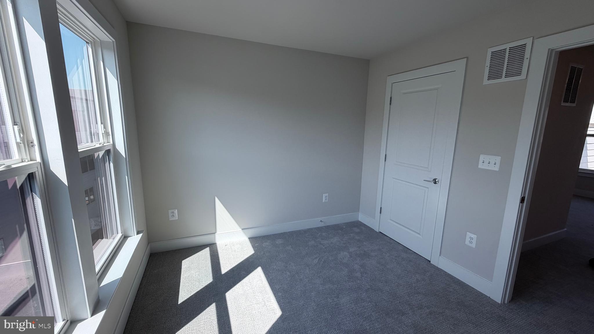 12742 Verdant Way Reston, VA 20191 - Photo 32 of 35