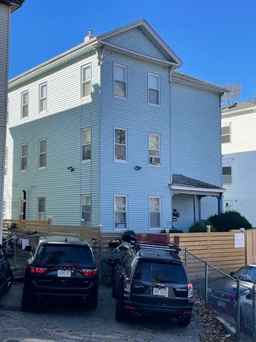 $2,300 | 5 Freeland Terrace, Unit 3, Worcester, MA 01603