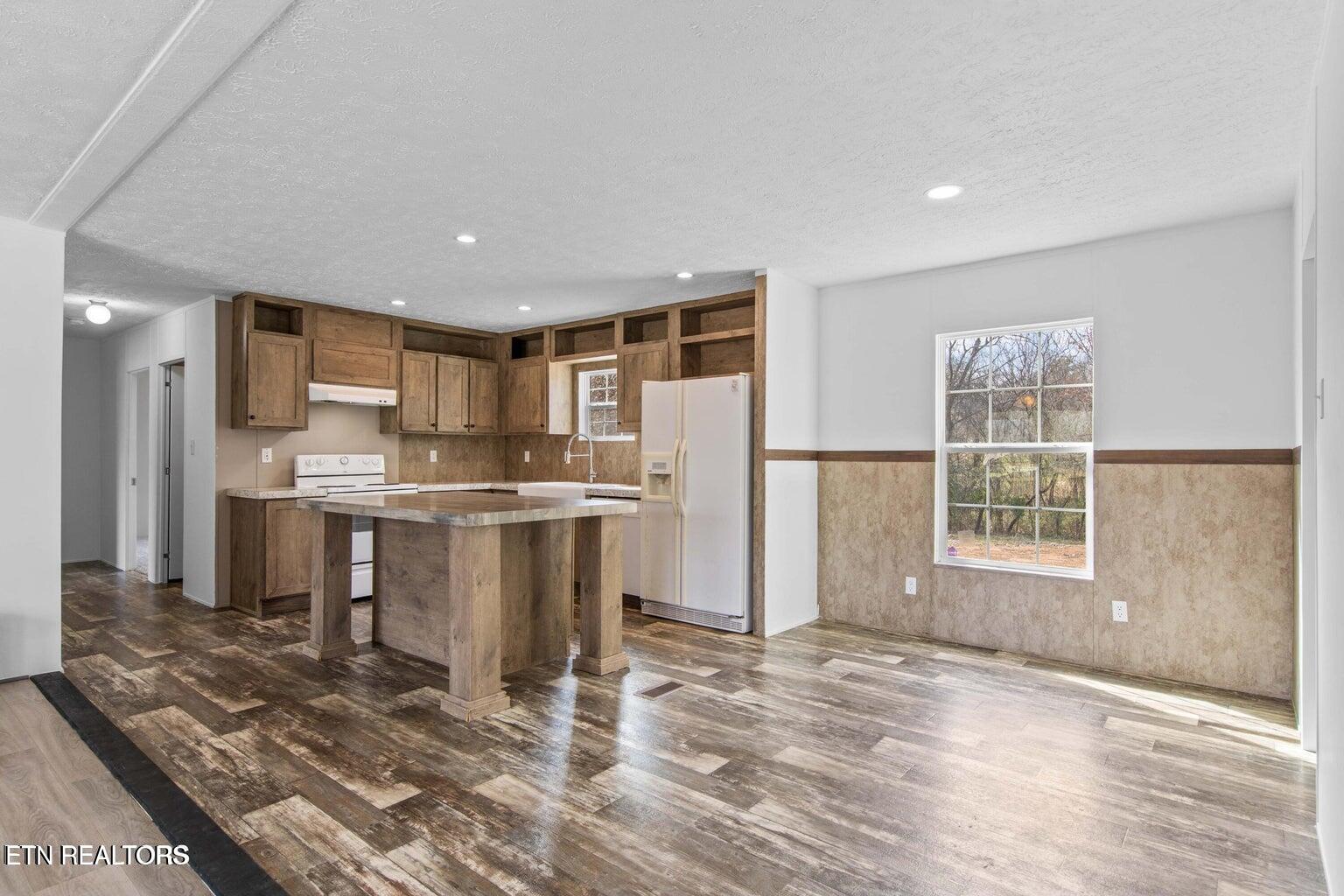 523 North Point Road Sweetwater, TN 37874 - Photo 9 of 30 09