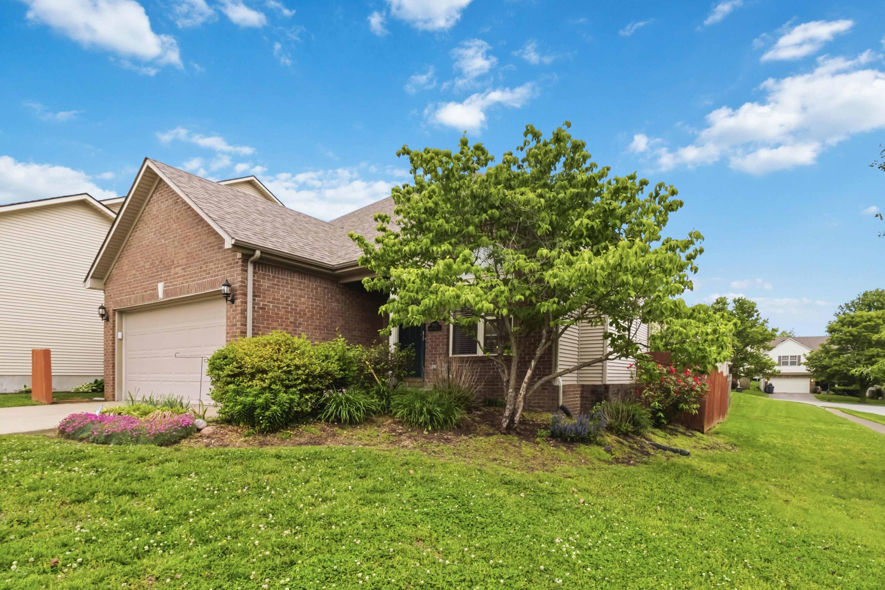 2560 Spring Valley Loop Lexington, KY 40511 - Photo 2 of 30 003