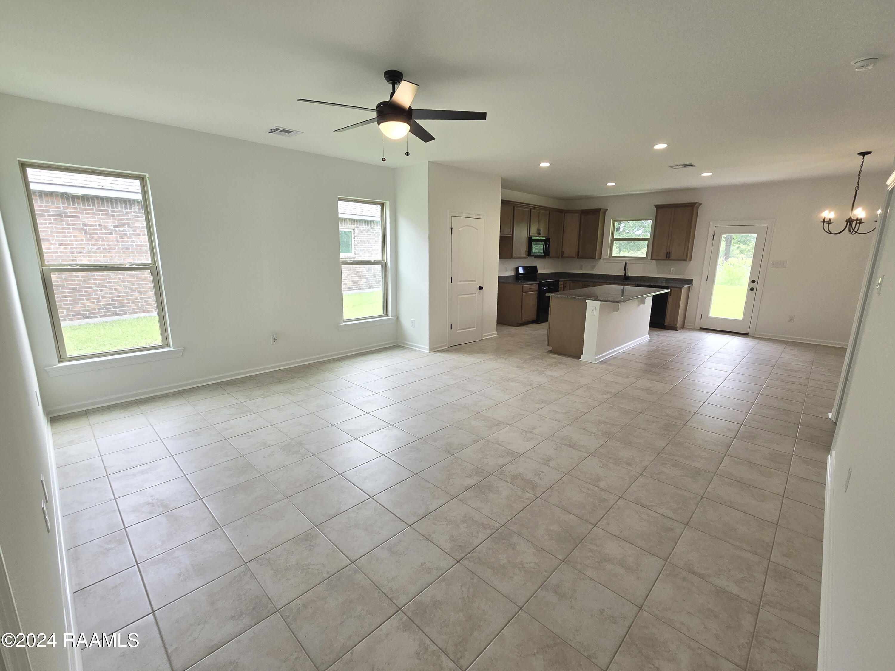 206 Barnsley Drive Duson, LA 70529 - Photo 2 of 8 LIVING ROOM