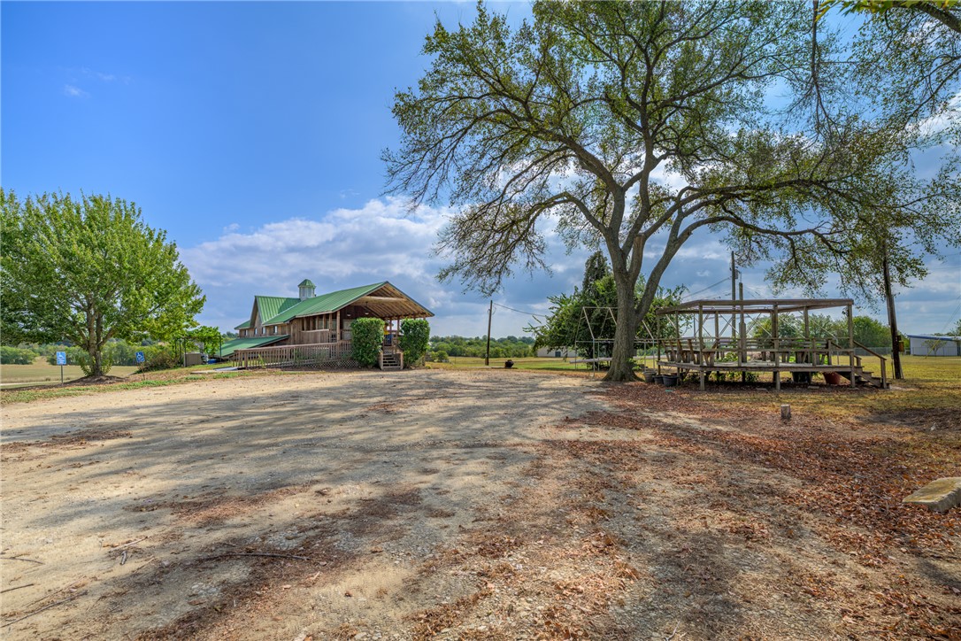 1441 Salem Road Brenham, TX 77833 - Photo 32 of 34 View of yard