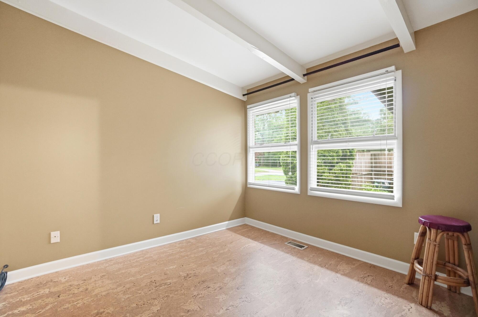 2451 Edgevale Road Columbus, OH 43221 - Photo 36 of 46 184