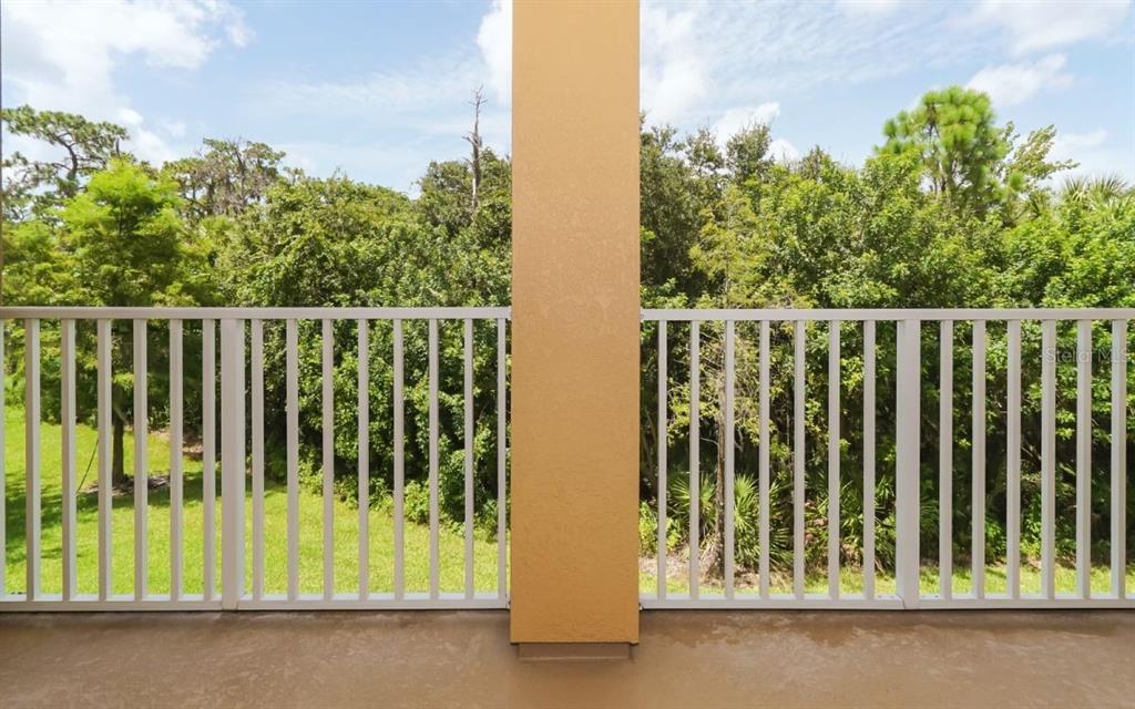 7339 Black Walnut Way Lakewood Ranch, FL 34202 - Photo 10 of 27