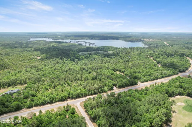 $195,990 | 3803 Airmont Drive, Chipley, FL 32428