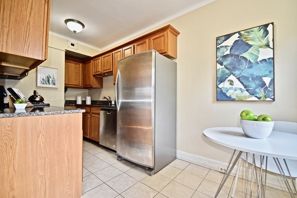 1454 Beacon Street, Unit 342 Brookline, MA 02446 - Photo 6 of 8