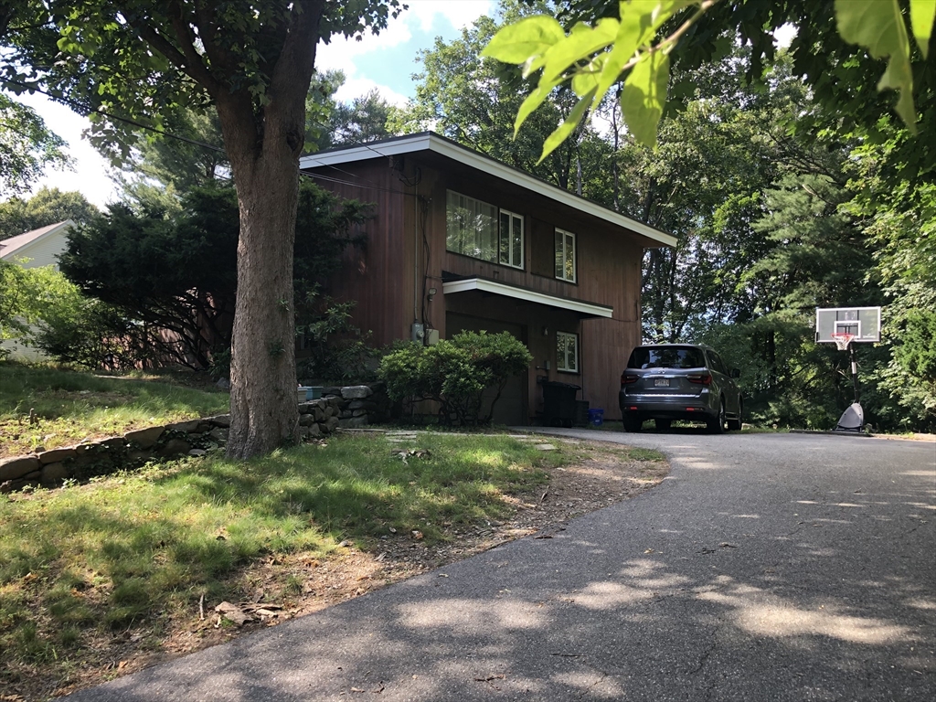 35 Lawrence Lane Lexington, MA 02421 - Photo 1 of 7