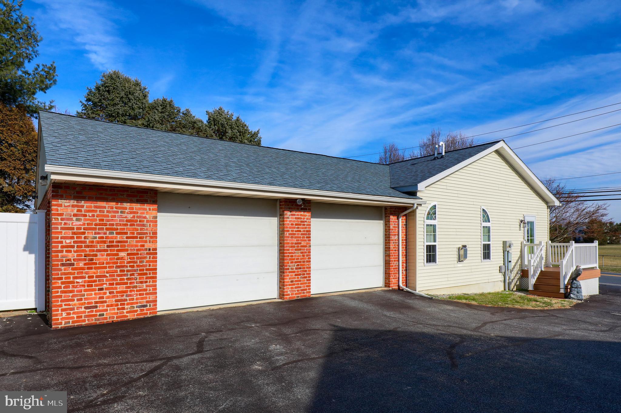 936 Centerville Road Lancaster, PA 17601 - Photo 4 of 49 Gallery Image 4