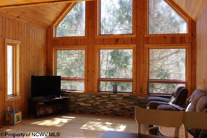 578 Sycamore Road Worthington, WV 26591 - Photo 2 of 20 Gallery Image 2