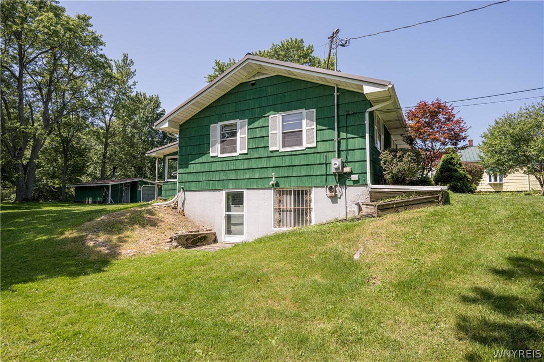 181 Cayuga Creek Road Cheektowaga, NY 14227 - Photo 5 of 47