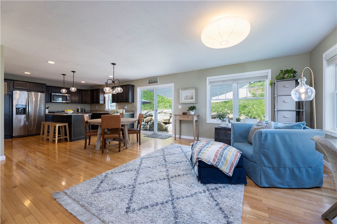 27 Coastwind Drive Westerly, RI 02891 - Photo 10 of 36