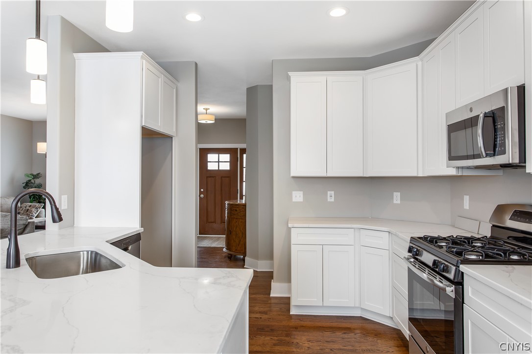 19 Mandarin Circle Manlius, NY 13104 - Photo 14 of 32