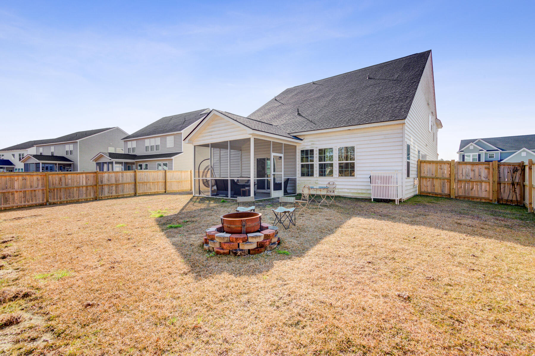 408 Spanish Wells Road Summerville, SC 29486 - Photo 2 of 38 408 Spanish wells rd, Summerville SC (42