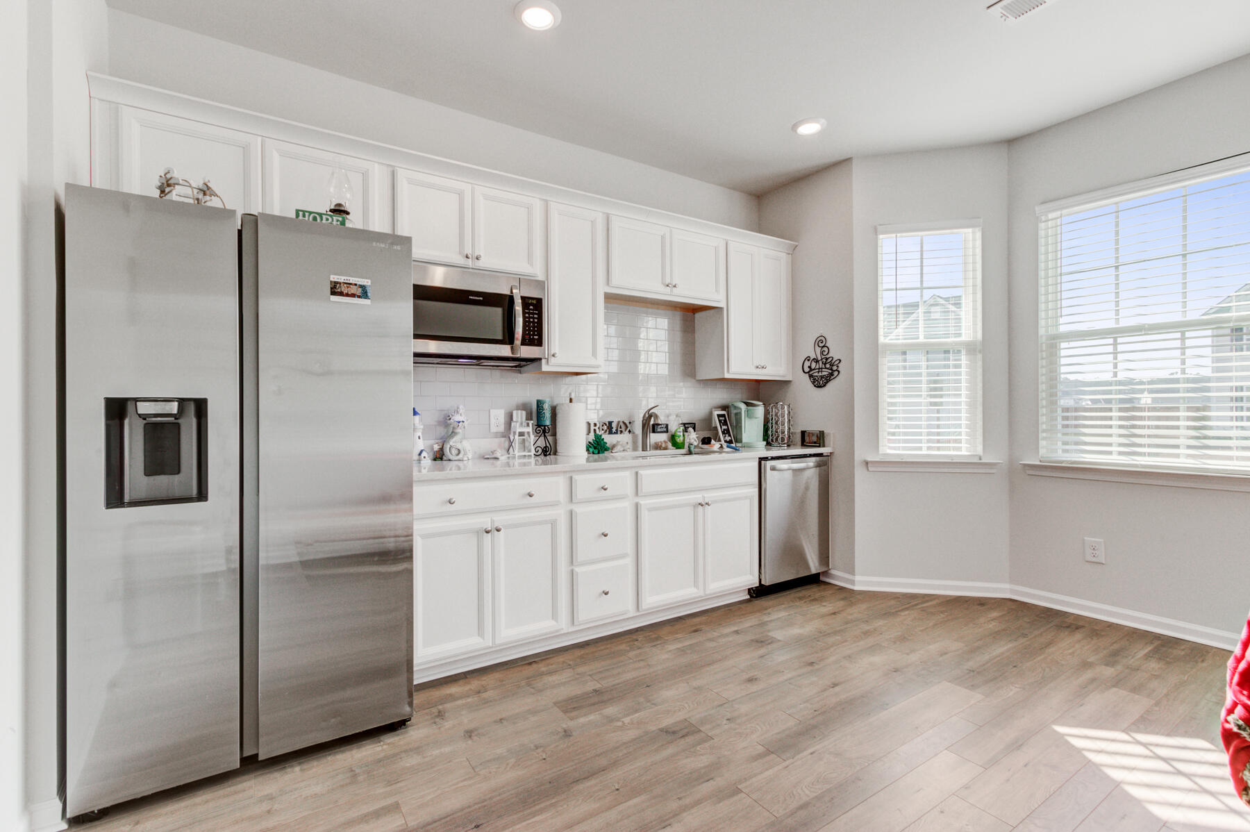 408 Spanish Wells Road Summerville, SC 29486 - Photo 30 of 38 suite
