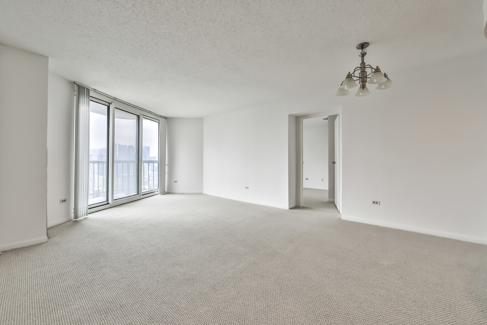 111 West Maple Street, Unit 3104 Chicago, IL 60610 - Photo 3 of 25