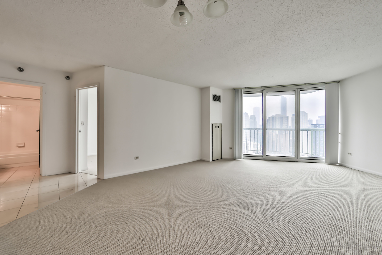 111 West Maple Street, Unit 3104 Chicago, IL 60610 - Photo 7 of 25