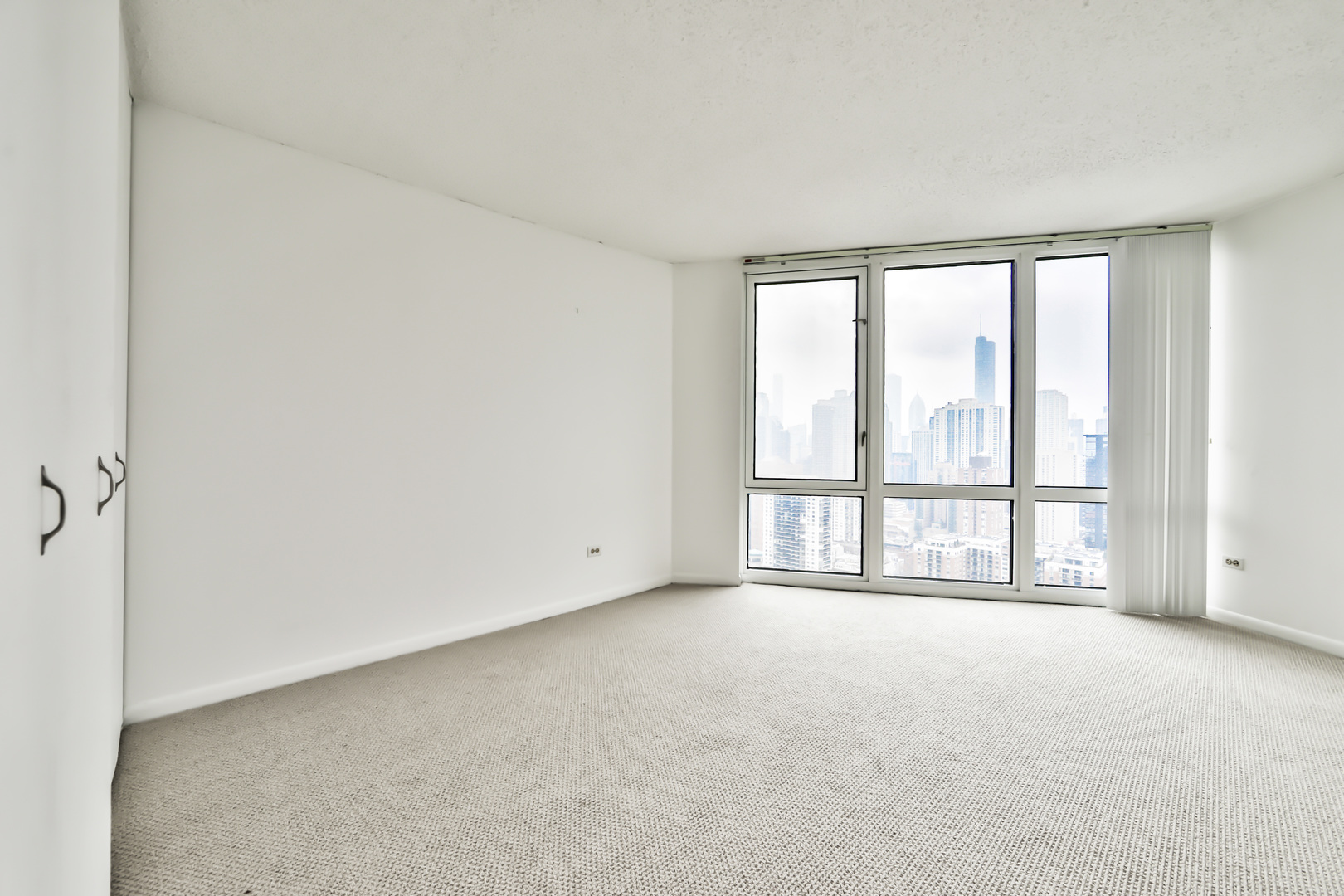 111 West Maple Street, Unit 3104 Chicago, IL 60610 - Photo 8 of 25