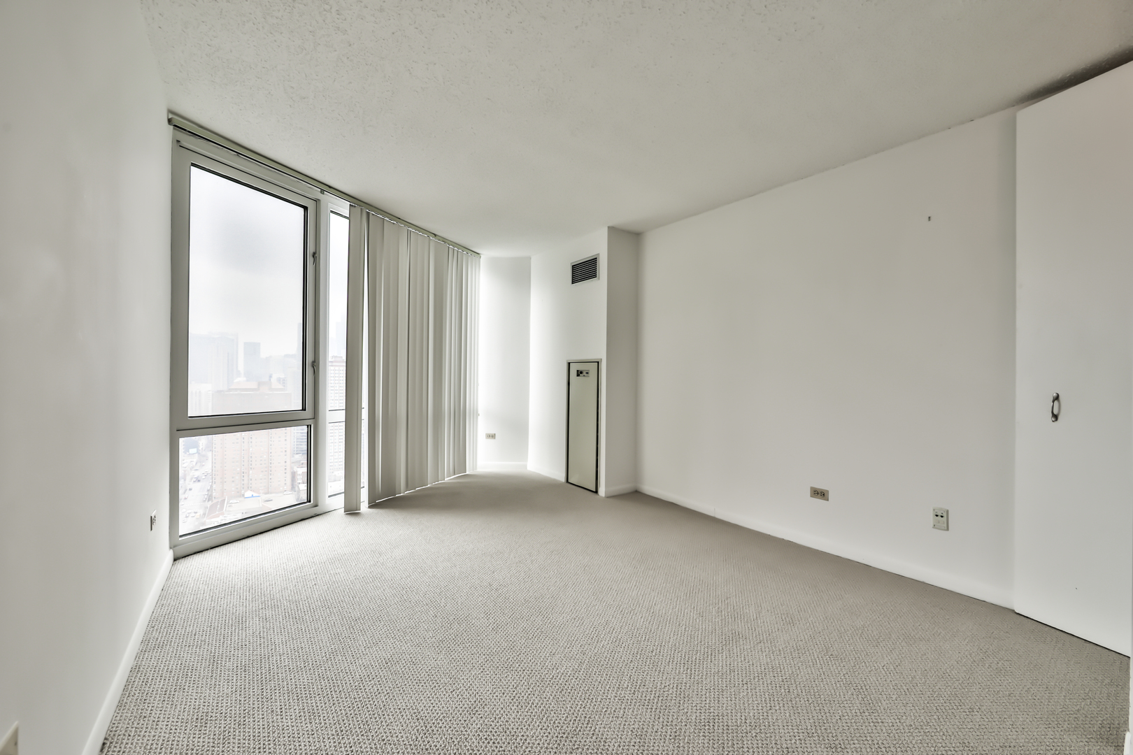 111 West Maple Street, Unit 3104 Chicago, IL 60610 - Photo 9 of 25