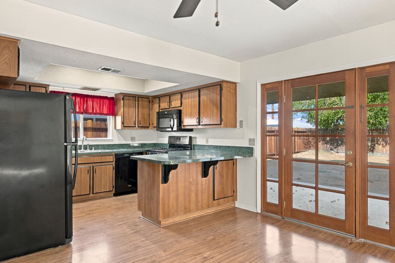 304 South Lincoln Street Ridgecrest, CA 93555 - Photo 11 of 31 Gallery Image 11