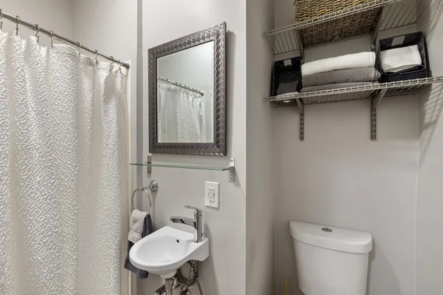 $1,799 | 792 Grove Street, Unit 5, Manchester, NH 03103