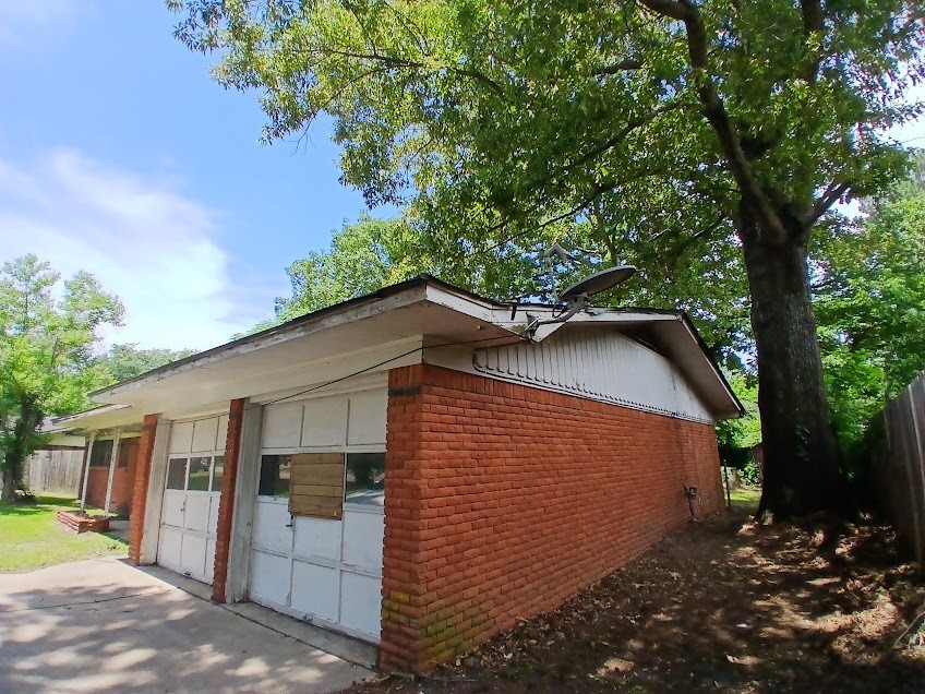 1716 South Robison Road Texarkana, TX 75501 - Photo 1 of 8