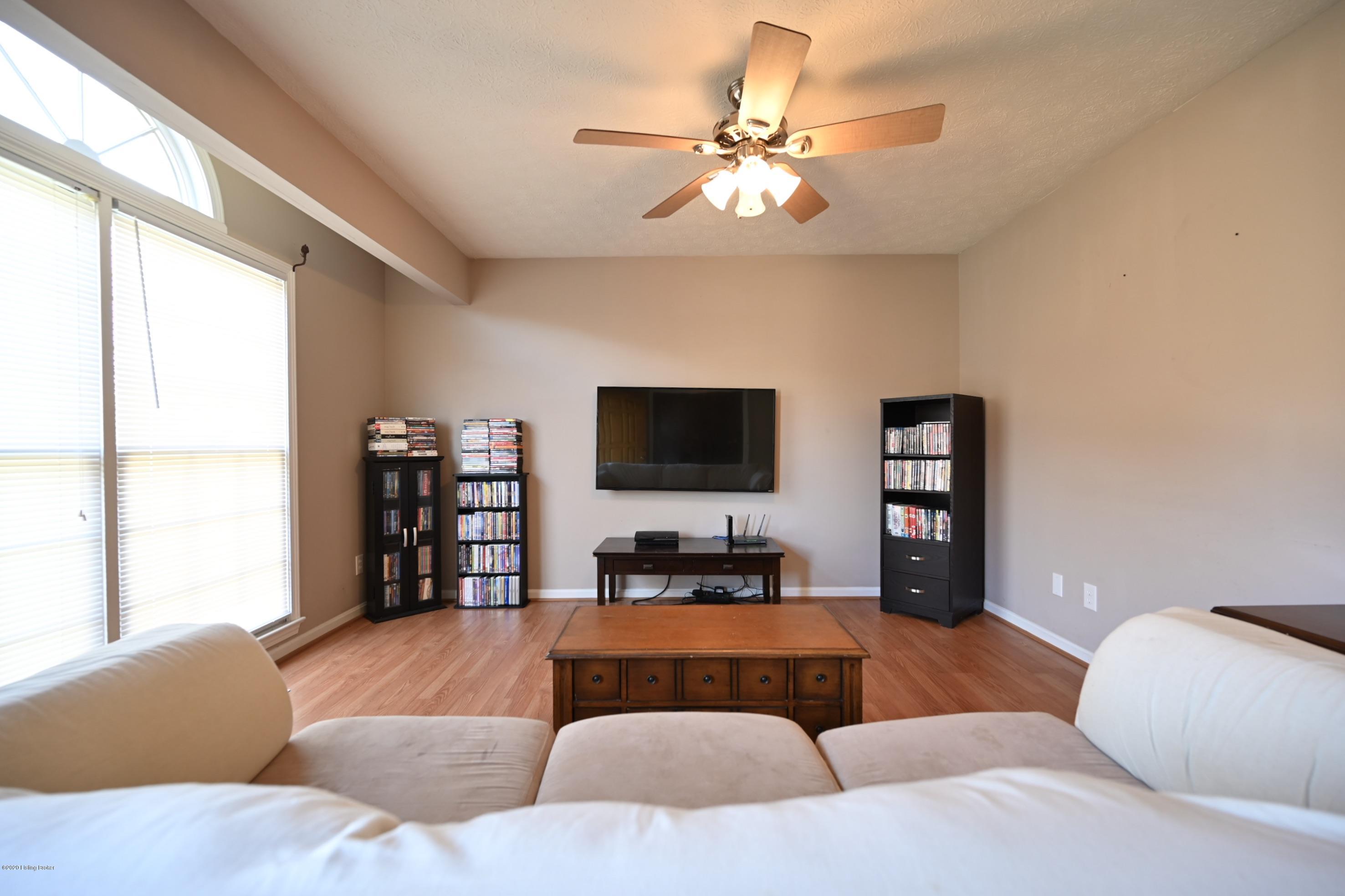 7110 Ridge Creek Road Louisville, KY 40291 - Photo 5 of 41 D41F8339-426E-405F-A4BF-A024CB4FE899_1_2