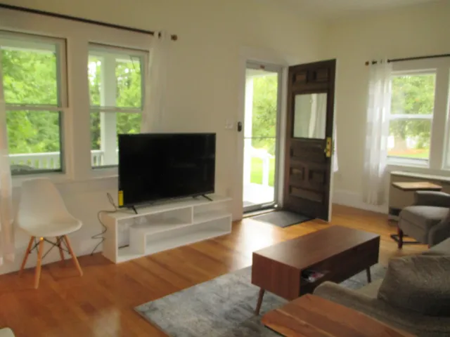 $1,700 | 38 B Berkley Street, Bethlehem, NH 03574