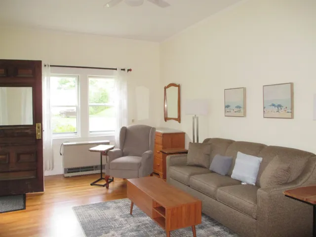 $1,700 | 38 B Berkley Street, Bethlehem, NH 03574