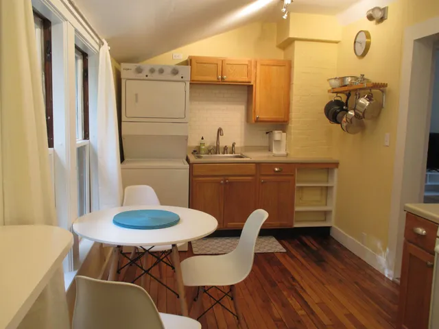 $1,700 | 38 B Berkley Street, Bethlehem, NH 03574