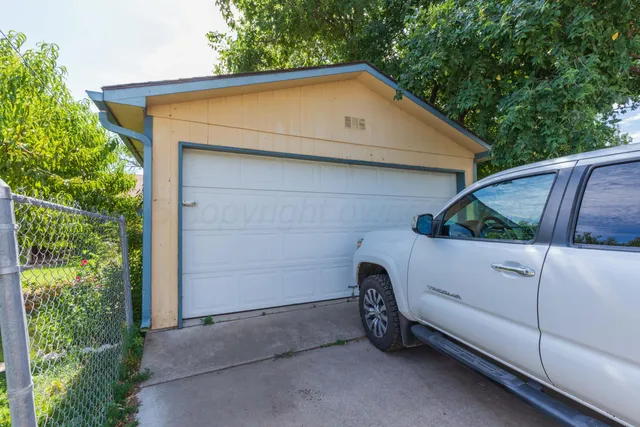 a house view with a outdoor space