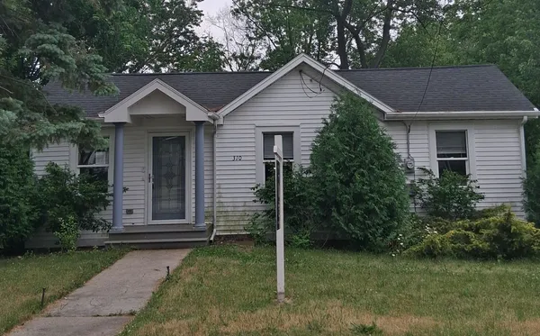 $244,000 | 310 Hickory Street, Pewaukee, WI 53072