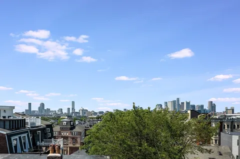 $1,329,000 | 480-482 East 4th Street, Unit 4, Boston, MA 02127