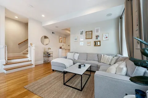 $1,329,000 | 480-482 East 4th Street, Unit 4, Boston, MA 02127