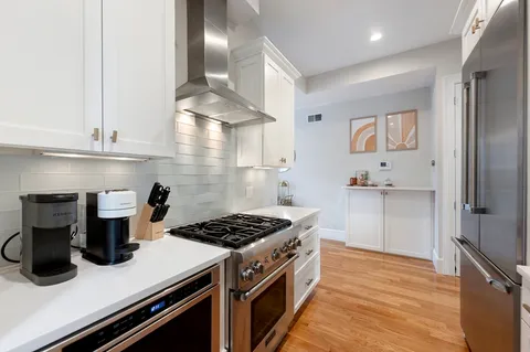 $1,329,000 | 480-482 East 4th Street, Unit 4, Boston, MA 02127