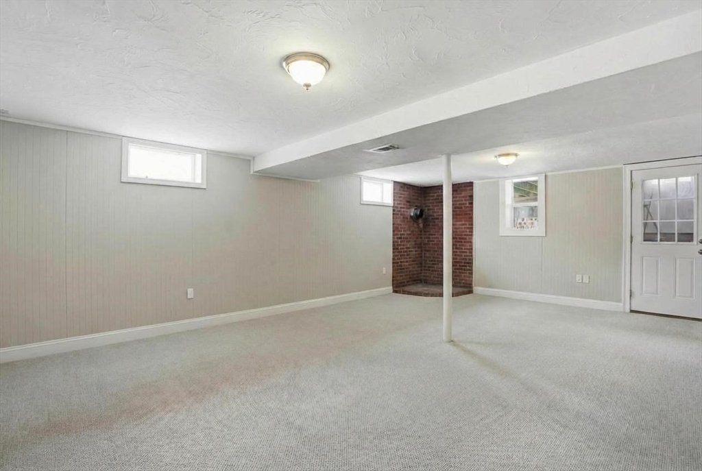 2 Hemenway Road Framingham, MA 01701 - Photo 25 of 33