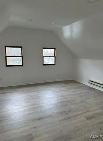 $950 | 1651 Unit 3 Howard Avenue, Utica, NY 13501