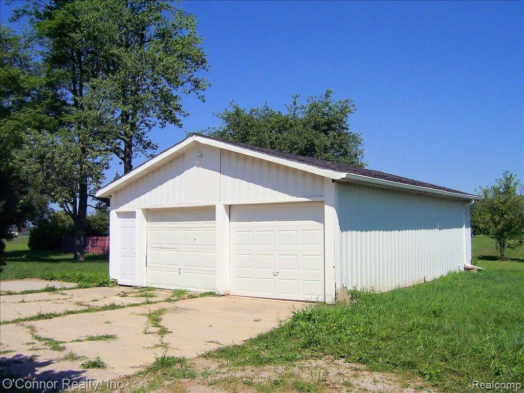 7990 Lambs Road Goodells, MI 48027 - Photo 3 of 11 7990 Lambs Road - garage