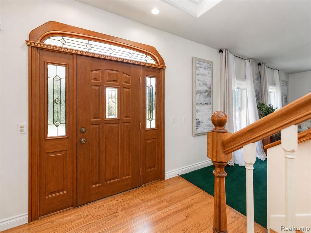 21280 Merriman Road New Boston, MI 48164 - Photo 5 of 65 Gallery Image 5