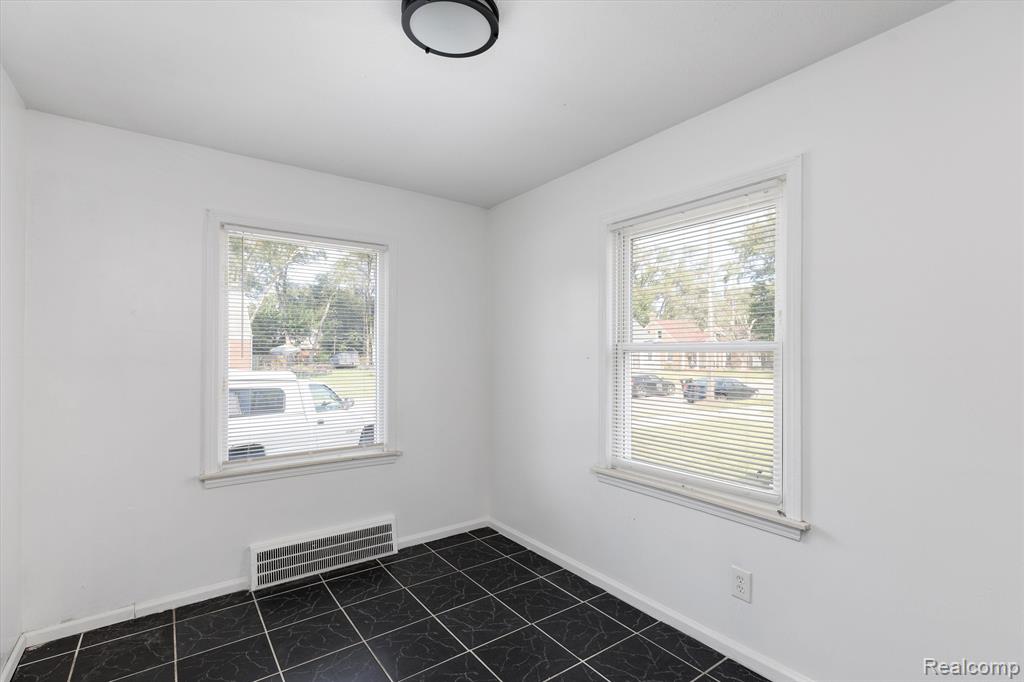 20122 Charest Street Detroit, MI 48234 - Photo 13 of 27
