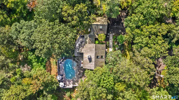 $1,775,000 | 129 Davis Hill Road, Weston, CT 06883
