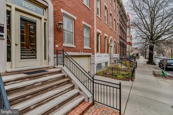 $650,000 | 1903 Green Street, Unit C3, Philadelphia, PA 19130
