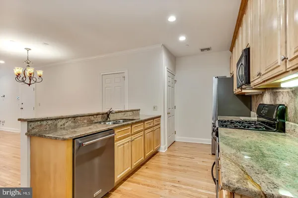 $650,000 | 1903 Green Street, Unit C3, Philadelphia, PA 19130