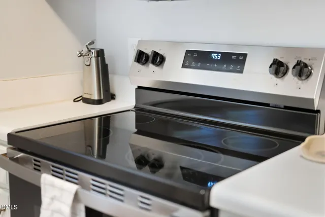 $260,000 | 2831 Edridge Court, Unit 202, Raleigh, NC 27612