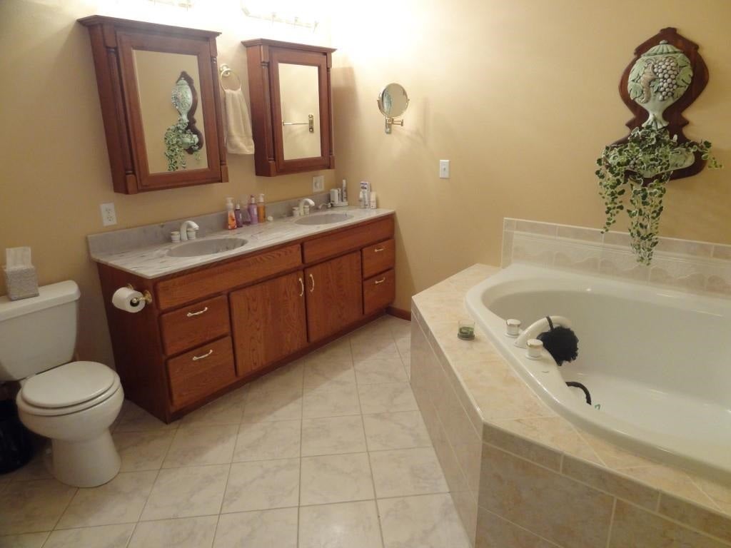 230 D Street Conroy, IA 52220 - Photo 16 of 25 Gallery Image 16