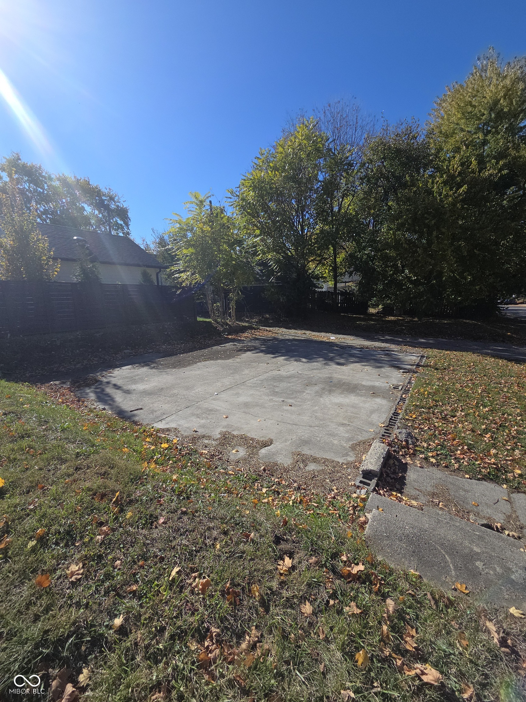 1134 Keystone Avenue Indianapolis, IN 46201 - Photo 5 of 12